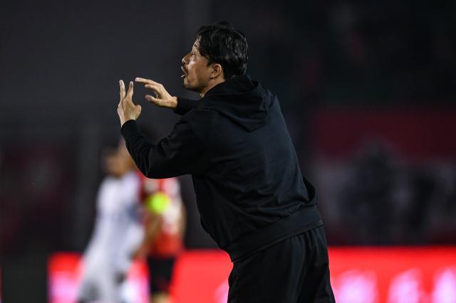 注册送彩金平台-谢晖带队主场压着打遭开门黑 亚泰三度补时遭绝杀